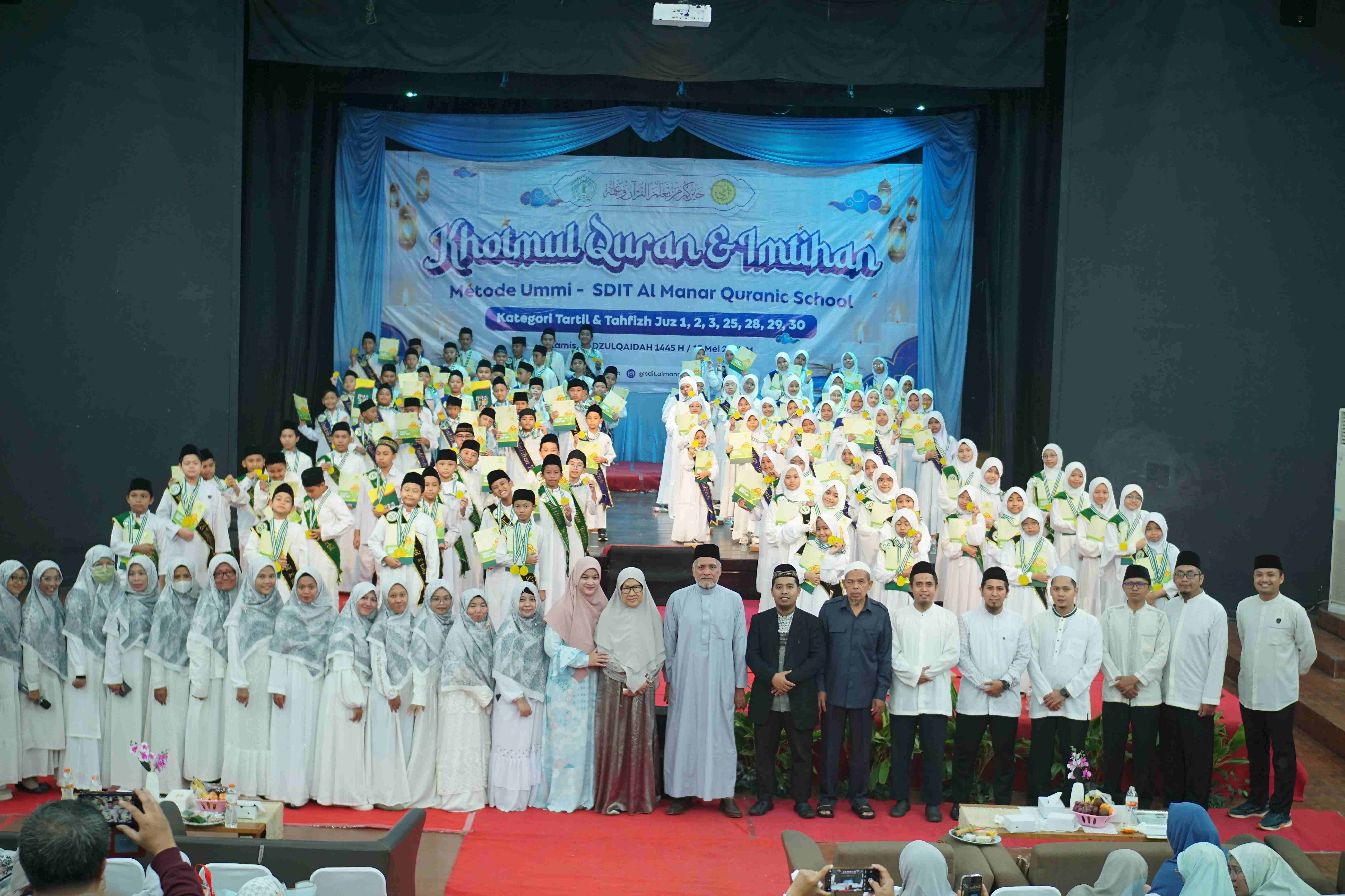 SDIT Al Manar Jakarta Gelar Khotmul Qur’an dan Imtihan Angkatan ke-3, 105 Siswa Tampilkan Prestasi Hafalan yang Membanggakan